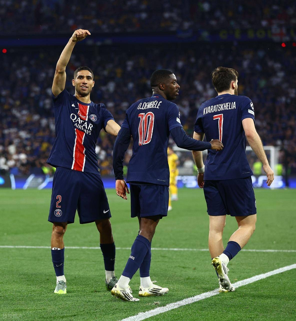 u8官网网页版夏洛特黄蜂发布备战花絮，国际比赛日回应争议，欧超杯任务艰巨，年轻球员得到机会的简单介绍