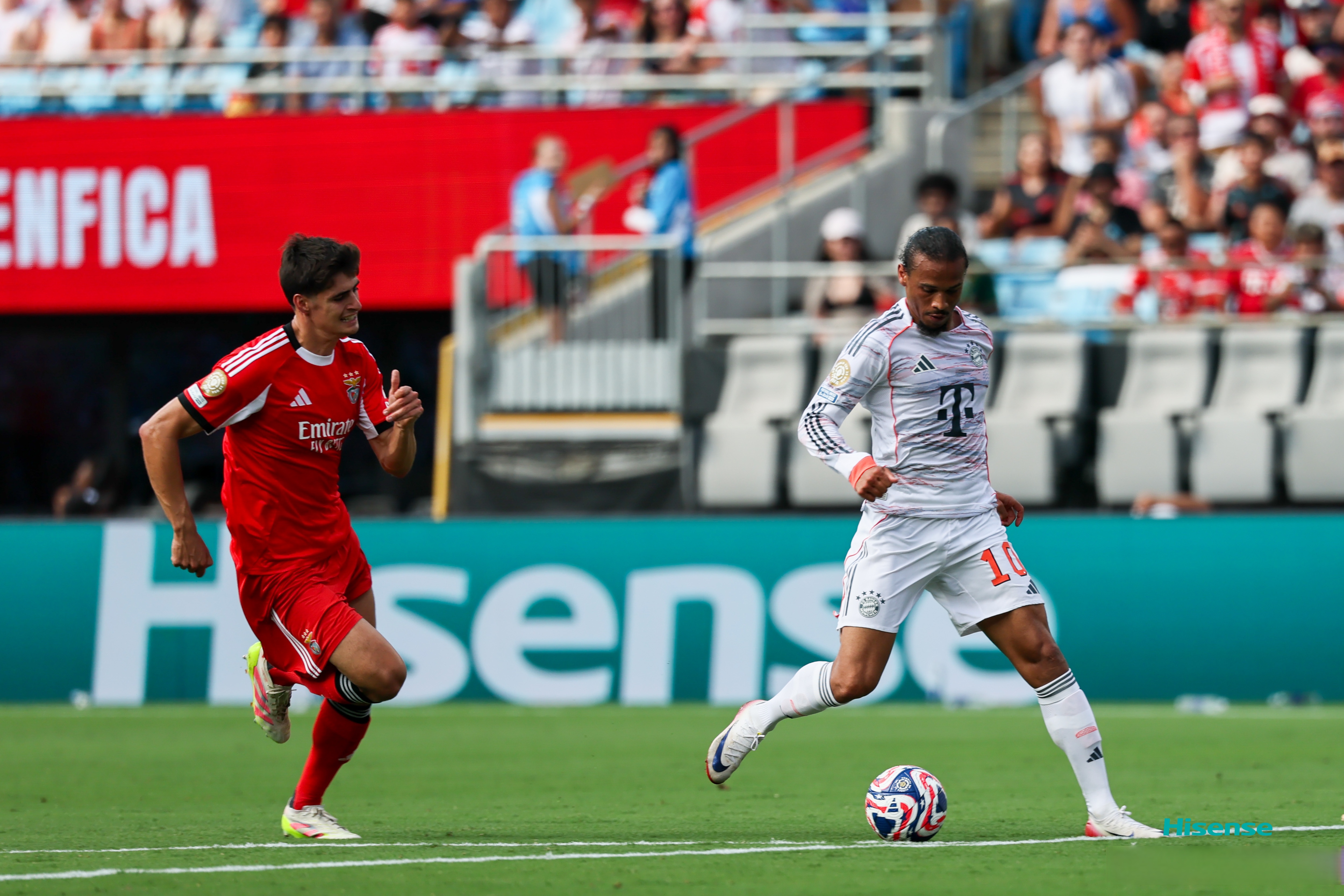 u8官方在线这也行？萨拉赫在皇家马德里比赛中绝杀梅西伤愈复出，风云突变达拉斯独行侠今晚迎来里程碑的简单介绍